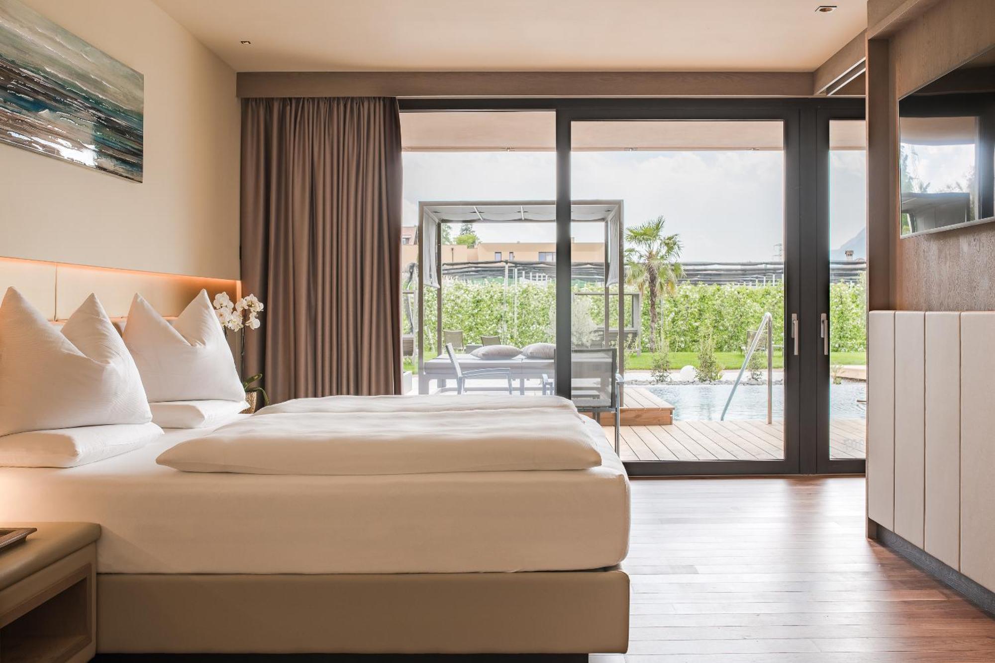 Weinegg Wellviva Resort Appiano Sulla Strada Del Vino Bagian luar foto