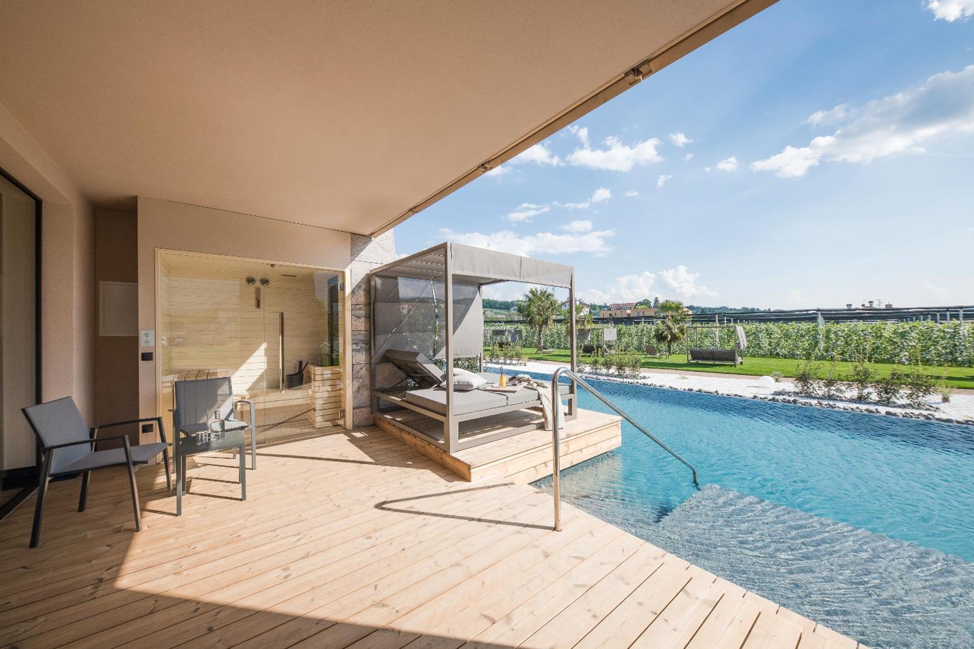Weinegg Wellviva Resort Appiano Sulla Strada Del Vino Bagian luar foto
